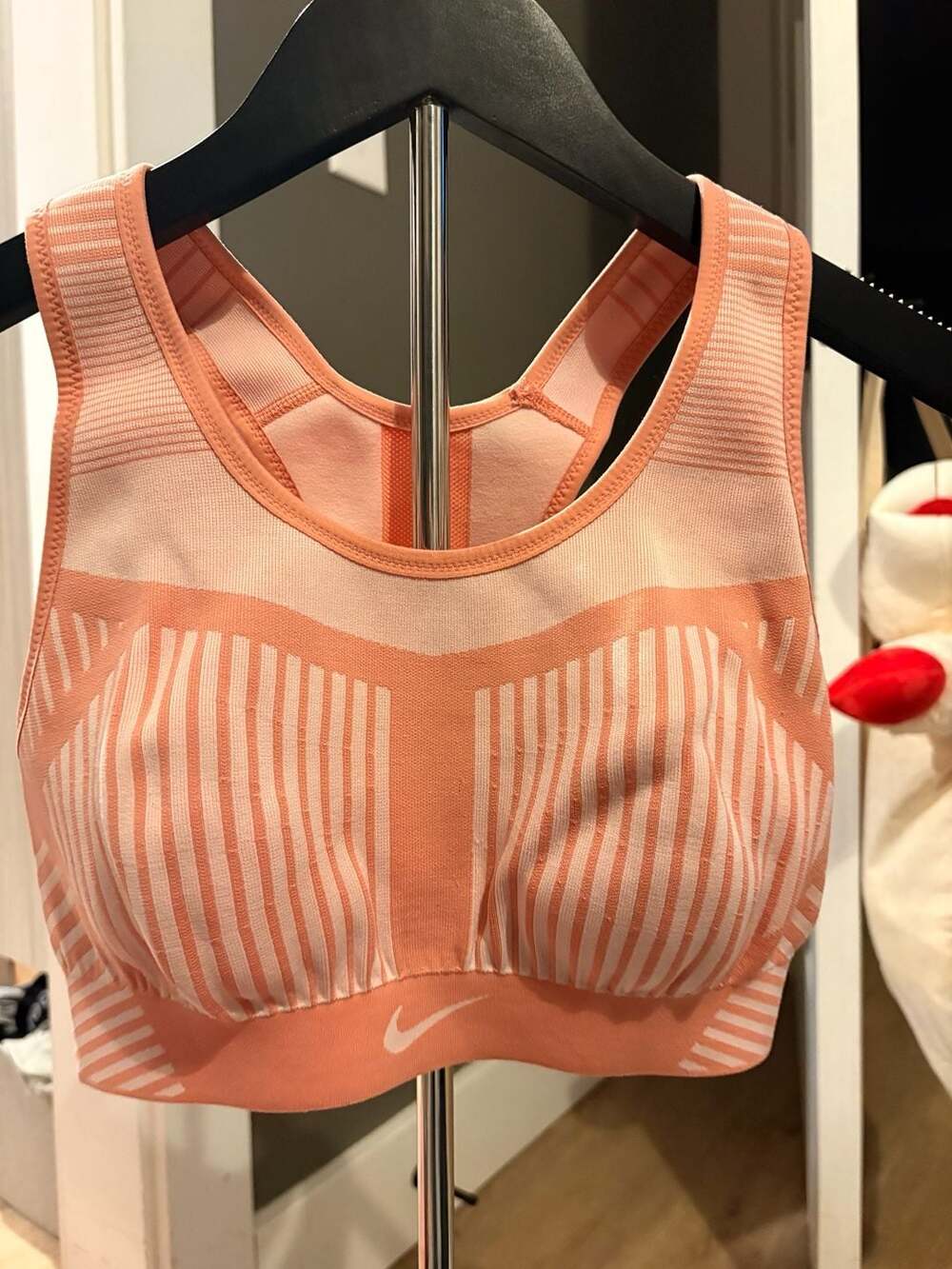 Nike FE/NOM Flyknit Sports Bra Size S Peach Orange High Support